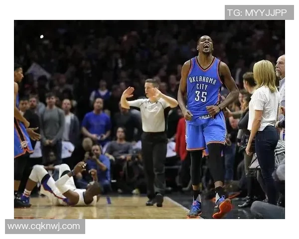 杜兰特在雷霆对阵马刺时的精彩表现如同舞蹈般优雅动人