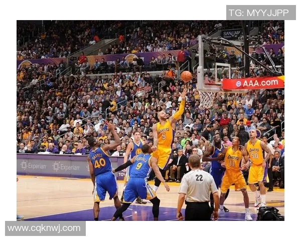 湖人勇士精彩对决重播回顾全场精彩瞬间与战术分析