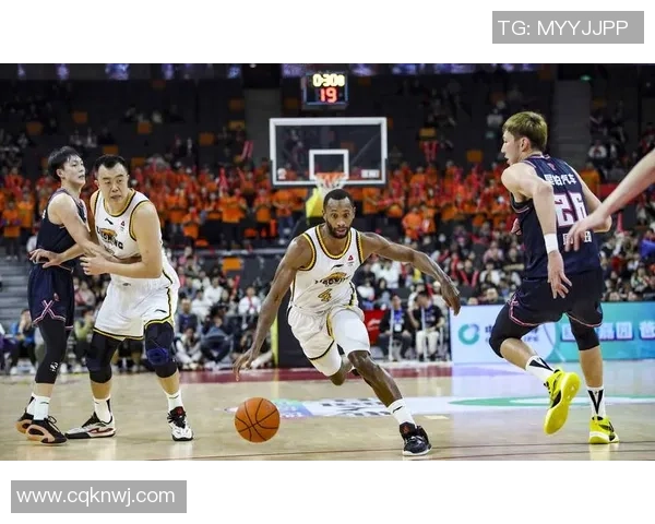 热火队与奥利尼克的激烈对决揭示了篮球战术的精彩与魅力