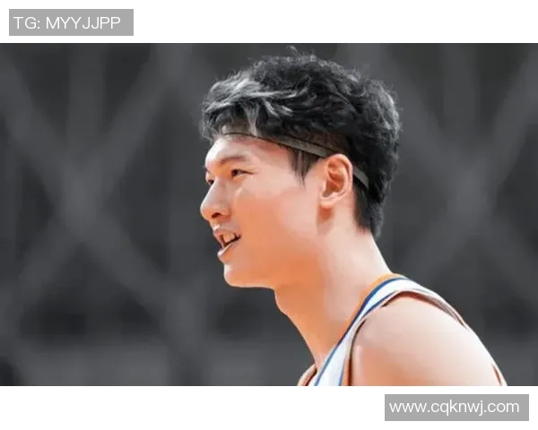 王哲林的篮球之路：从青涩少年到CBA明星的成长历程与奋斗故事